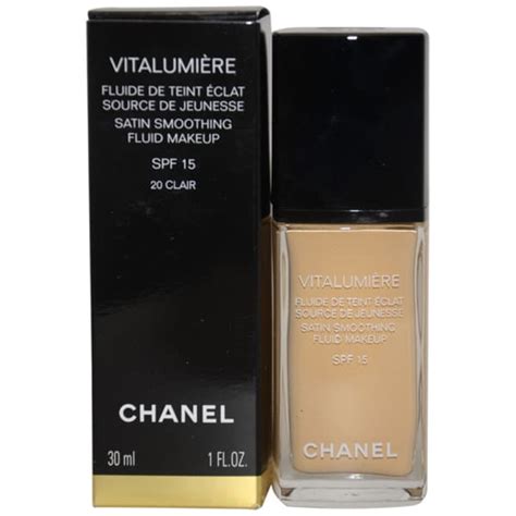 CHANEL Vitalumiere Satin Smoothing Fluid Makeup 